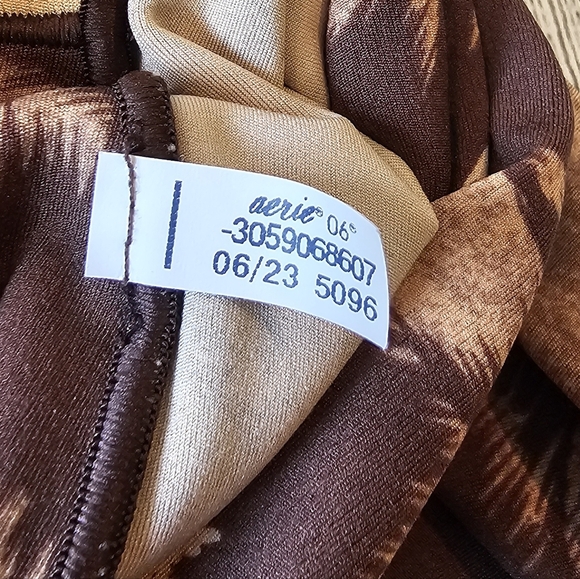 Aerie OFFLINE Size Medium Real Me 7/8 Hi-Rise Leggings Brown Floral Buttery Soft - Picture 5 of 8